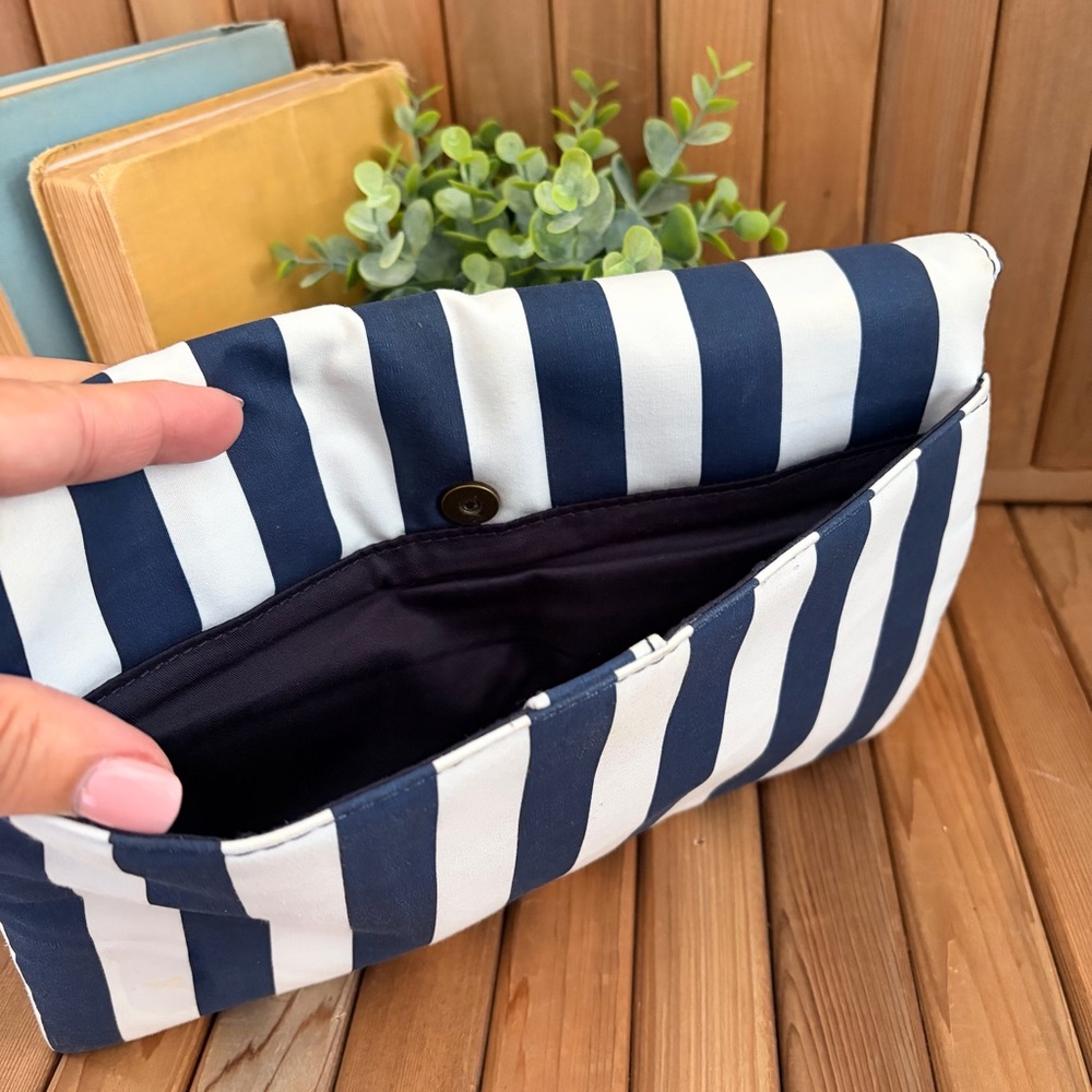 J. Crew Navy Striped Crossbody Clutch Bag, Nautical Brass Chain Strap - Picture 4 of 7